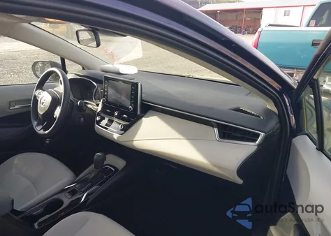 2020 Toyota Corolla Le z USA, uszkodzony, nr VIN 5YFEPRAE2LP110672